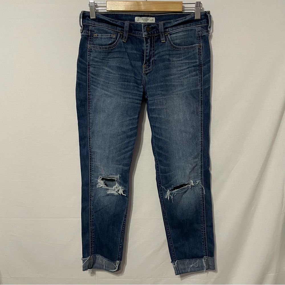 0 W25 Blown Out Distressed Cuffed Blue Jeans Abercrombie & Fitch